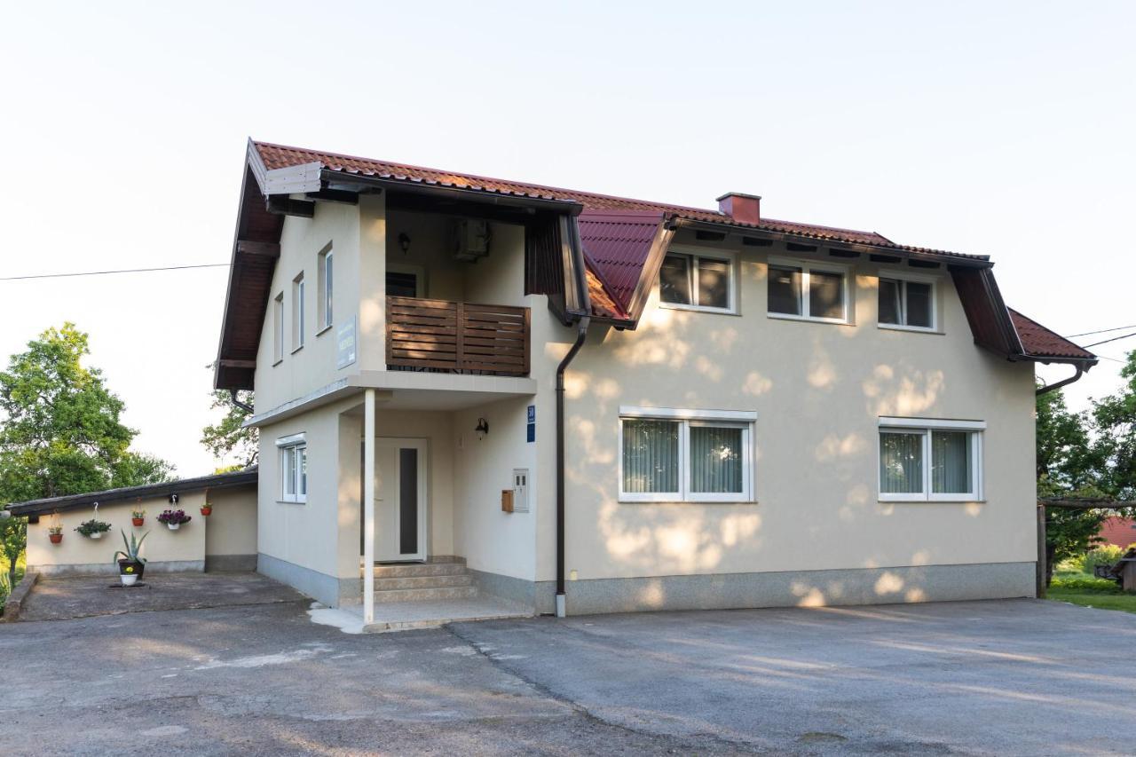 Apartman Medved 슬루니 외부 사진