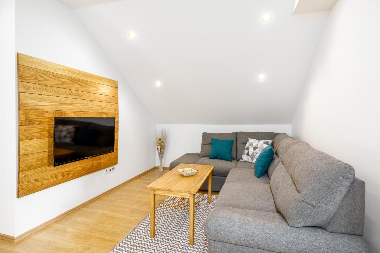 Apartman Medved 슬루니 외부 사진